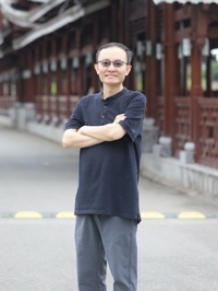 王铭